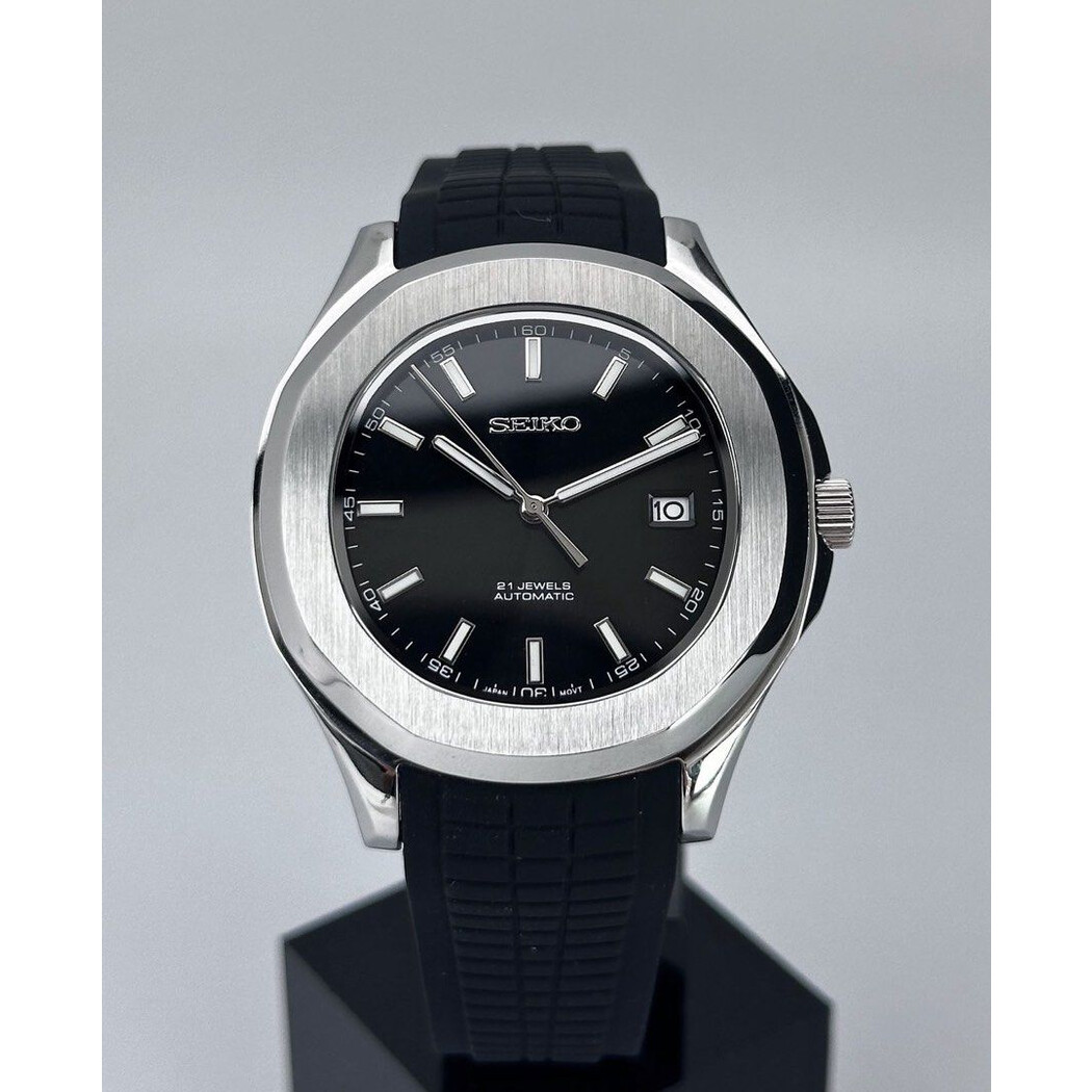 Custom Seiko Mod • Black Datejust Aquanaut • 42mm